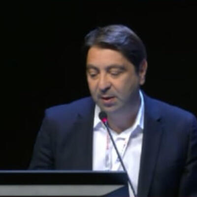 Prof. Kaymak hält einen Vortrag